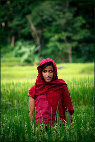 Girl in field, Rinescot/Nepal